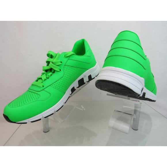NIB GUCCI NEON GREEN LEATHER 369088 IPANEMA LOGO RUNNING SNEAKERS 10.5 US 11.5 main image 5